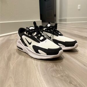Nike Air Max Bolt- Women’s Black and White Sneakers size 7.5